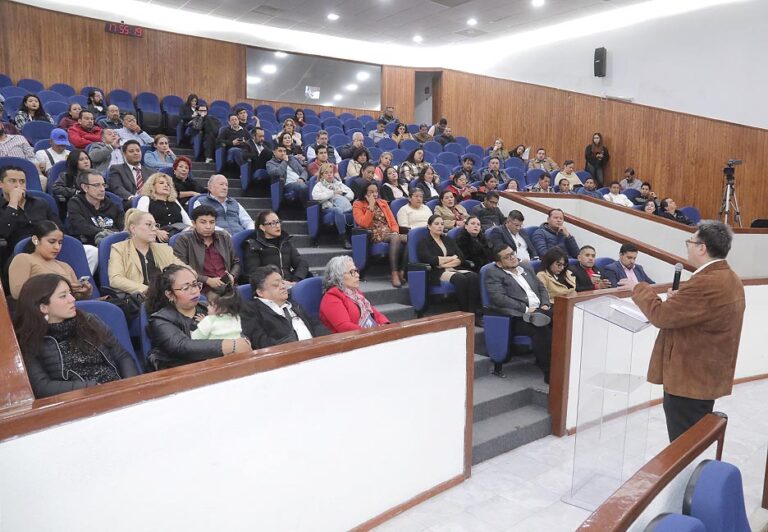 Presentación Libro Autonomía de los Pueblos Indígenas