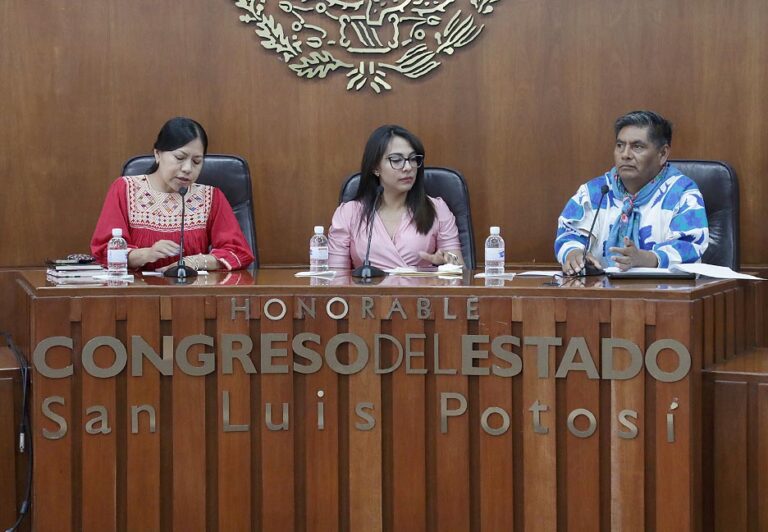 Dip. Jessica Gabriela López Torres reunión con representantes de ls Unión Wirárika.
