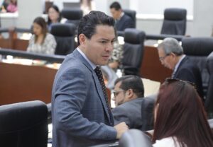 Dip. César Arturo Lara Rocha