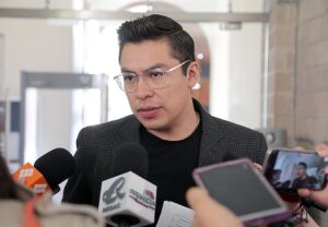 Dip. Cuauhtli Fernando Badillo Moreno-