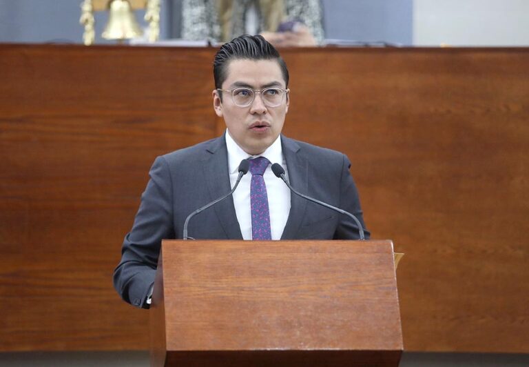 Dip. Cuauhtli Fernando Badillo Moreno (1)
