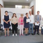 Congreso del Estado entrega reconocimiento a empleadas y empleados
