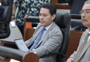 Dip. César Arturo Lara Rocha