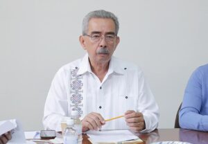 Dip. Crisógono Pérez López